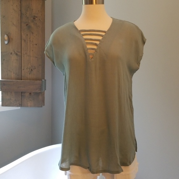 She and Sky Tops - She and Sky top